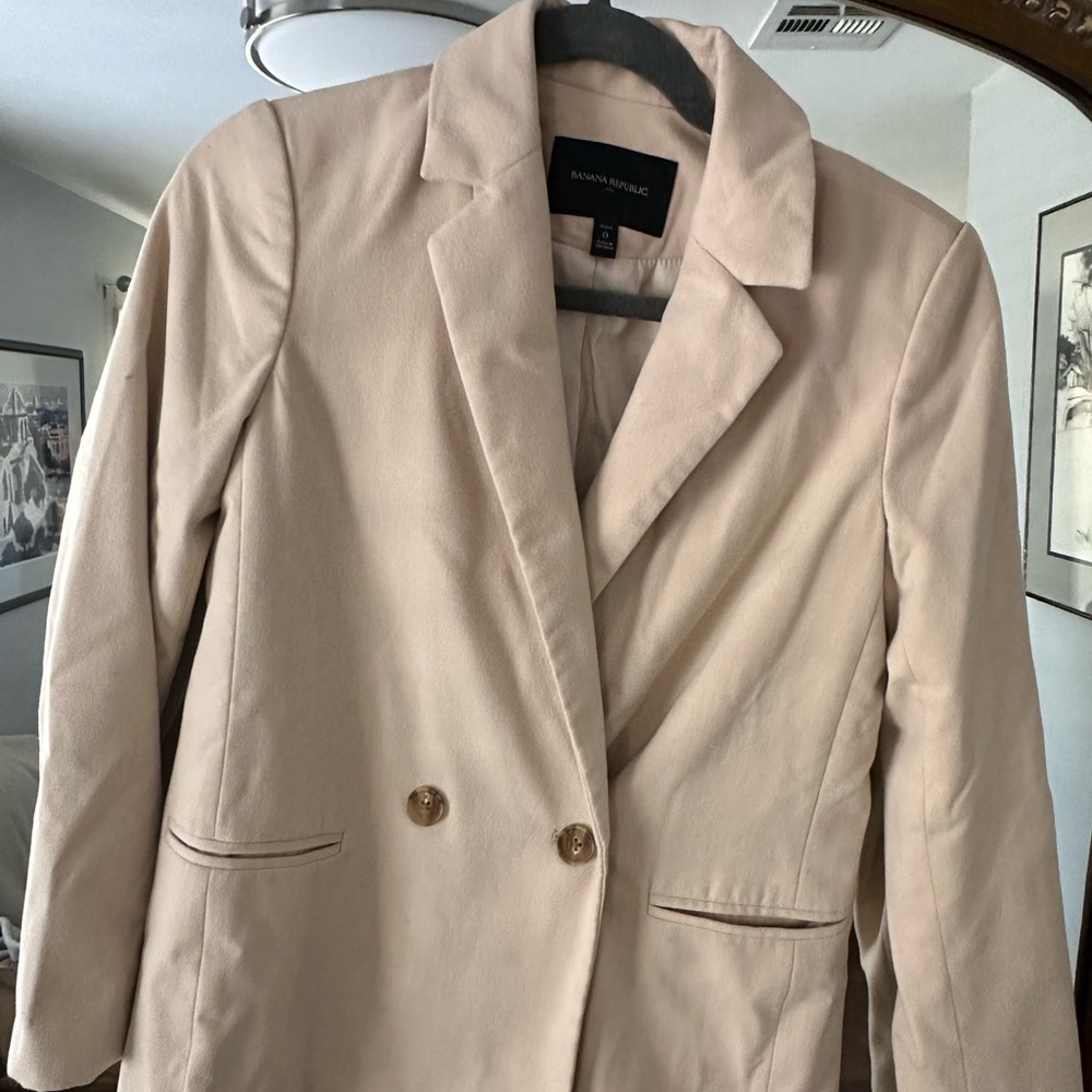 Banana Republic Women's Beige Blazer